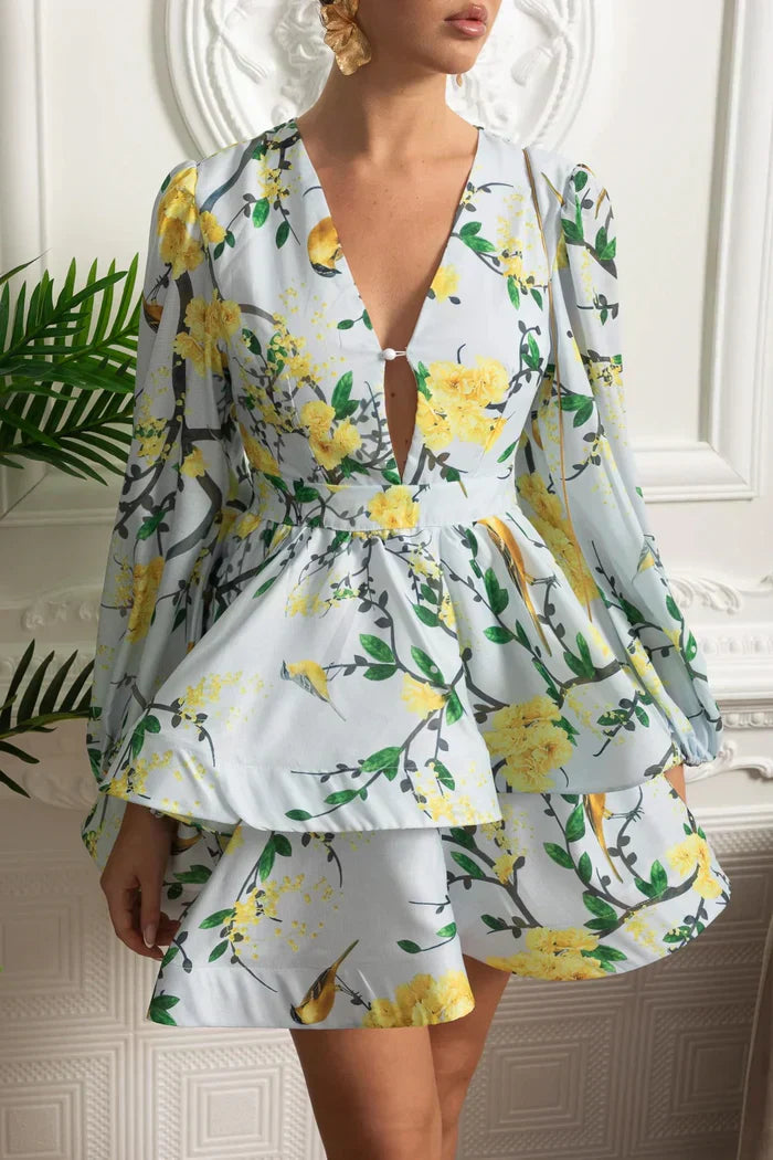 Vestido – Vintage, Decote V, Manga Lanterna, Saia Plissada