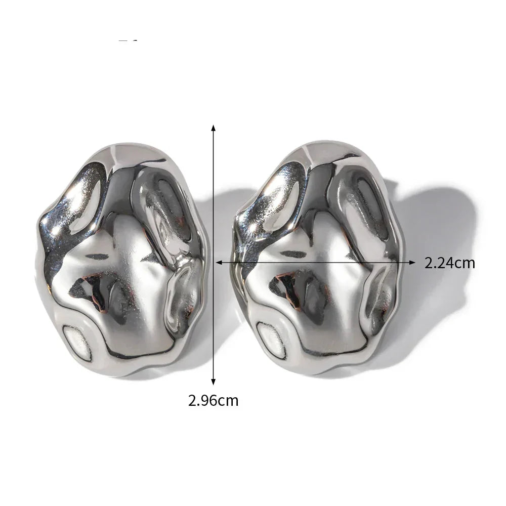 Brinco – Design Irregular e Minimalista