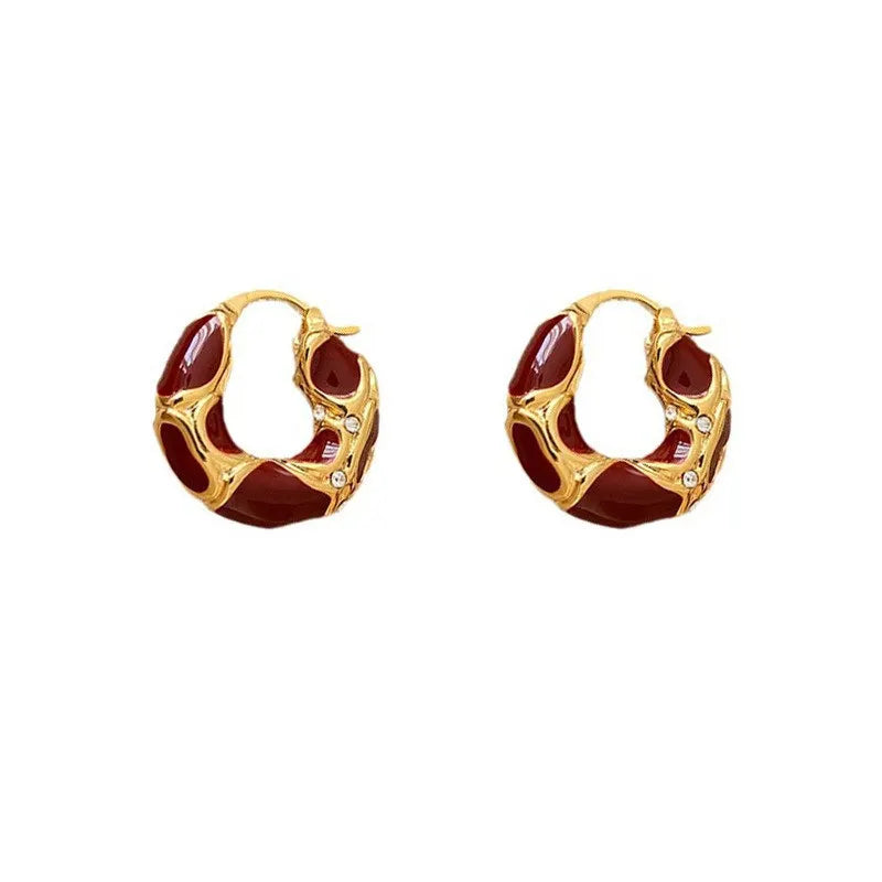 Argolas Pequenas Vintage – Toque Criativo e Sofisticado