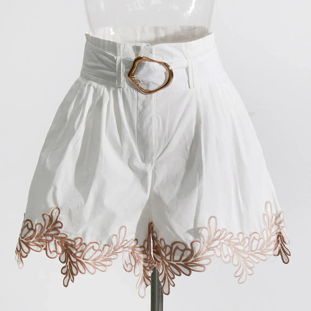 Conjunto bordado com cinto - Novidade