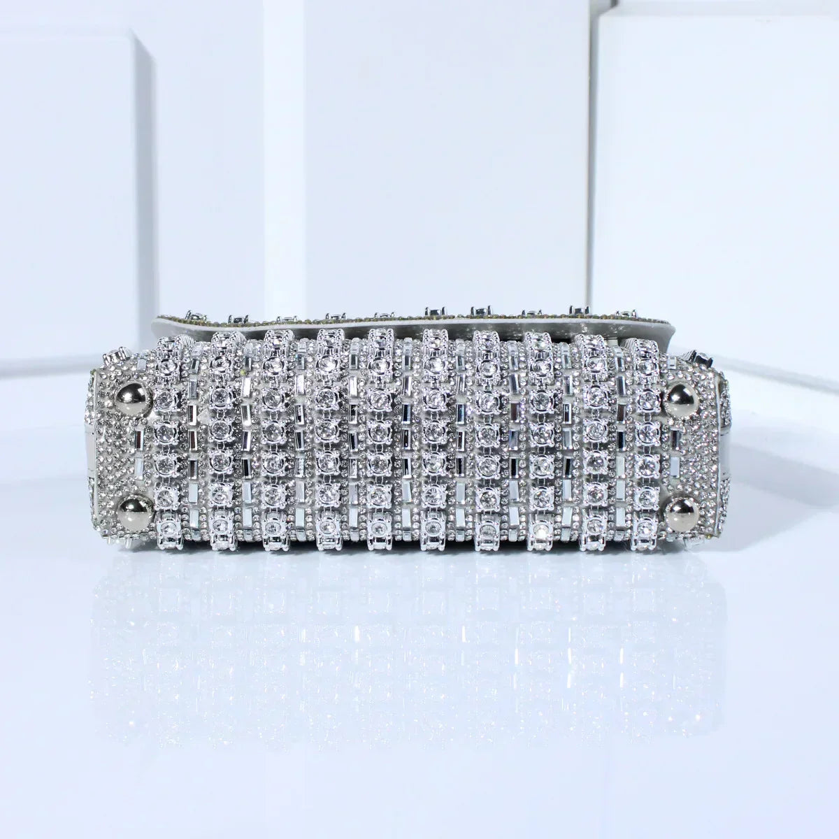 Bolsa Glamour Prateada com Brilho de Strass
