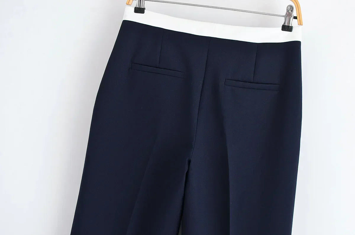 Conjunto Feminino Versátil – Blusa Básica com Recortes e Calça Reta Cintura Alta