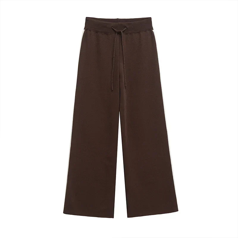Conjunto Moletom Pulôver e Calça Cintura Alta com Elastano, Estilo Vintage
