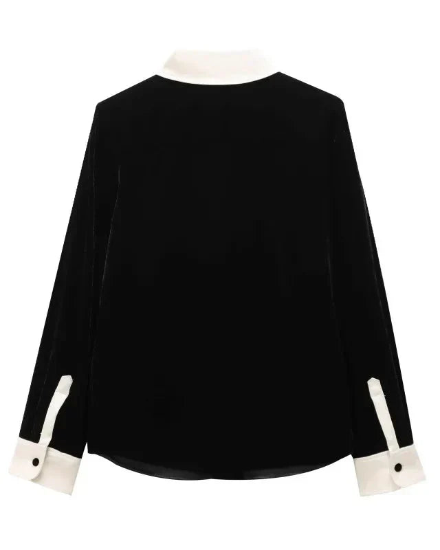 Conjunto em Veludo com Camisa de Manga Longa e Calça – Design Elegante com Detalhes Laterais