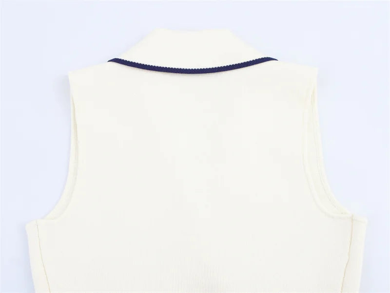Colete  de Tricô Sem Mangas – Branco com Detalhe, Estilo Casual Chic