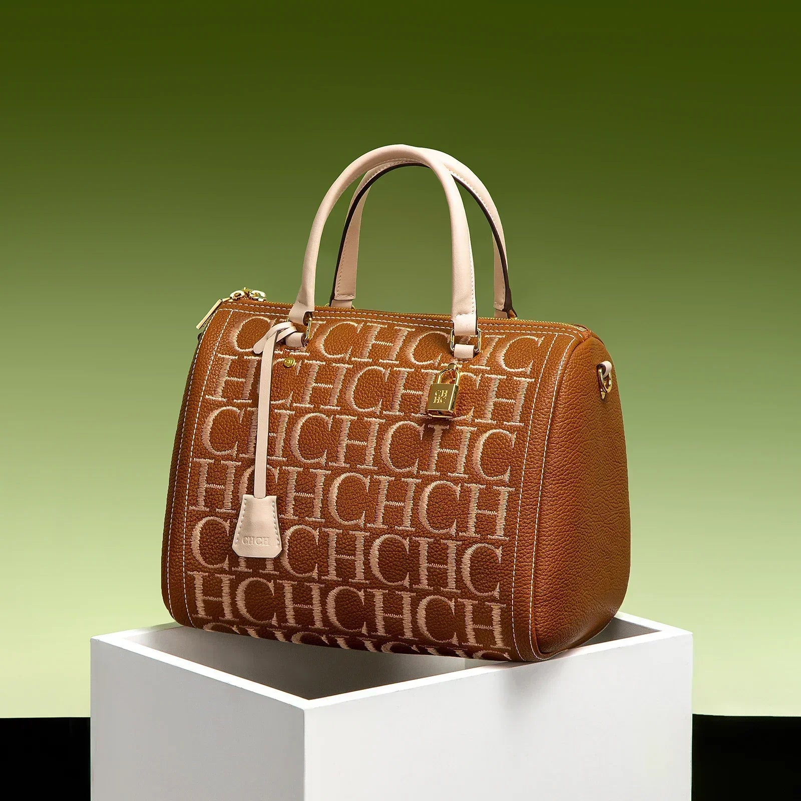 Bolsa CHCH Vintage – Praticidade e Elegância em Um Só Acessório