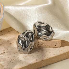 Brinco – Design Irregular e Minimalista