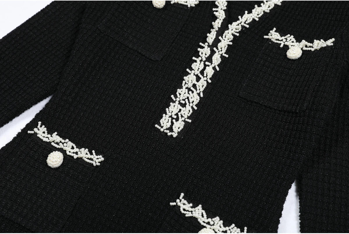 Vestido Bicolor – Decote V, Manga Longa, Slim Fit com Bolsos Bordados