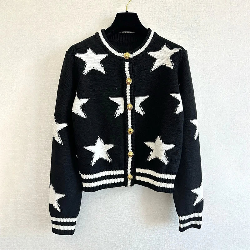 Cardigan Tricot com Botões Dourados – Estilo Sofisticado