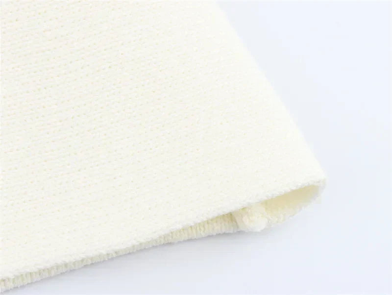 Colete  de Tricô Sem Mangas – Branco com Detalhe, Estilo Casual Chic