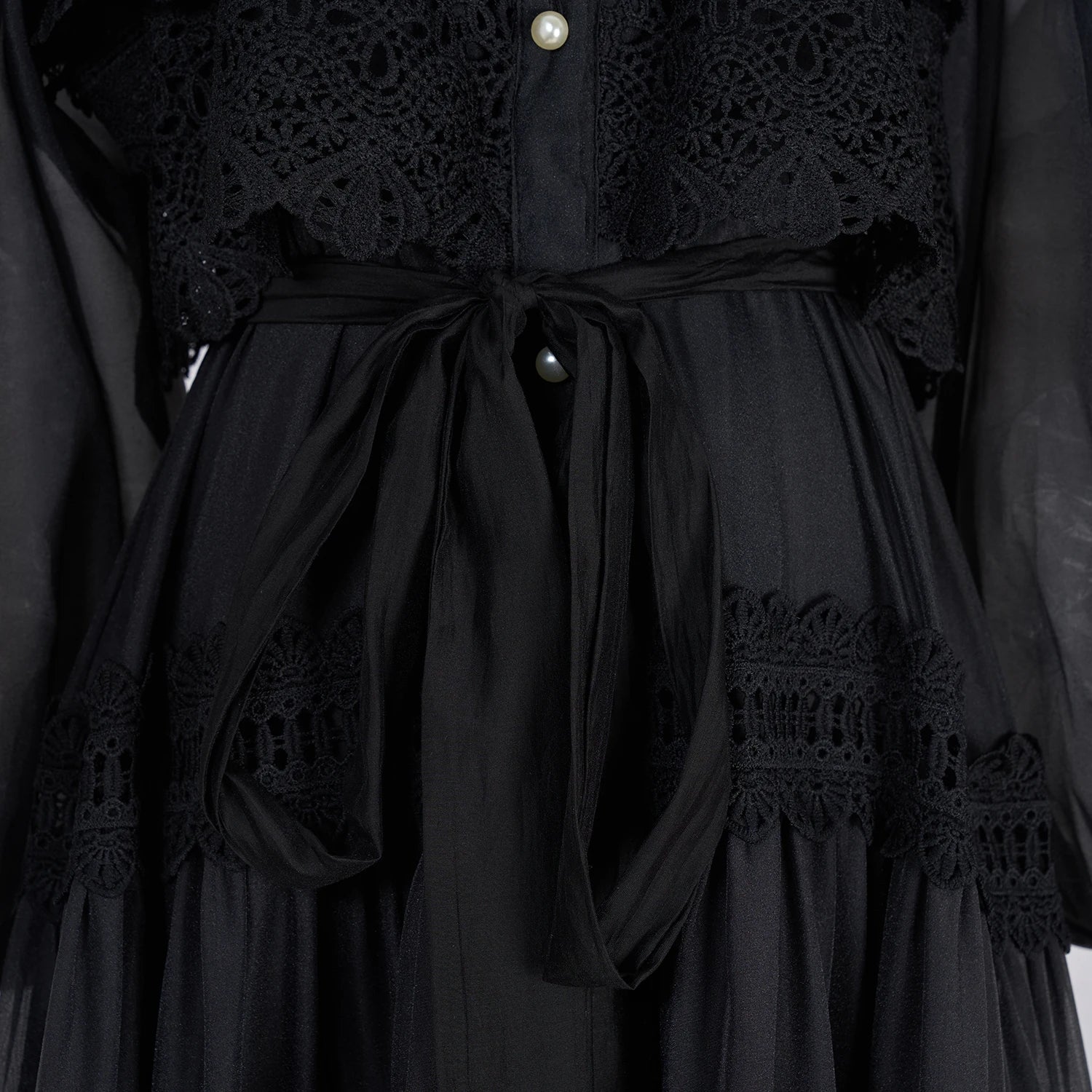 Vestido Lumière – Edição Exclusiva com Renda Bordada